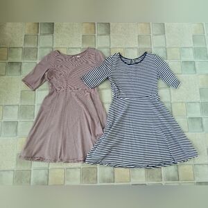 2 Girls Striped Fit And Flare Old Navy Dresses  Size XL (14)